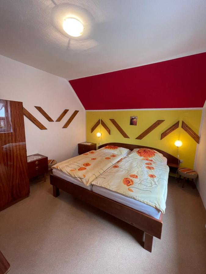 Apartments And Rooms Razen Бохинь Экстерьер фото