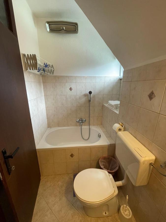 Apartments And Rooms Razen Бохинь Экстерьер фото
