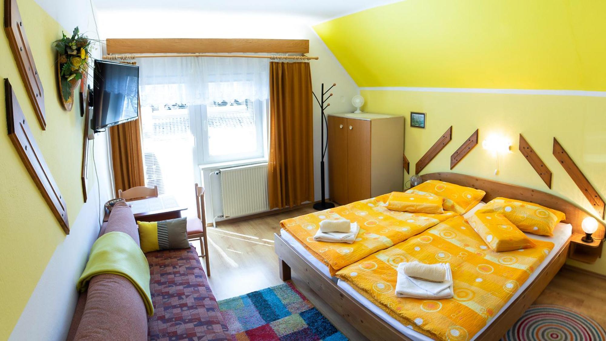 Apartments And Rooms Razen Бохинь Экстерьер фото
